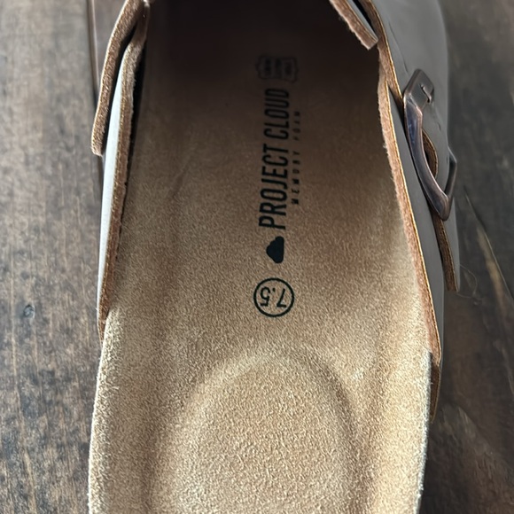 Project Cloud Suede Clogs - Picture 4 of 5